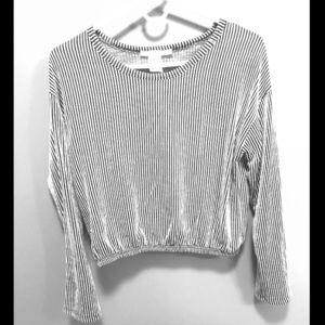 Crop sweater